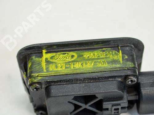 Tailgate handle FORD KUGA II (DM2) 2.0 TDCi 4x4 | BP7540029C132 