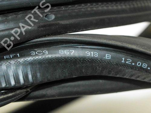 Rubber door seal VW PASSAT B7 Variant (365) 2.0 TDI | BP14675985C142