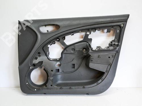 Used Right front door panel Right front door panel SEAT ALTEA (5P1) 1.9 TDI (105 hp) 6872456 6872456