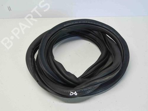 Used Rubber door seal VW GOLF VII (5G1, BQ1, BE1, BE2) 1.0 TSI (115 hp) 14671566