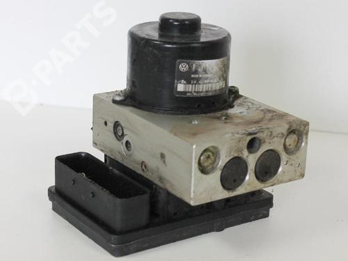 Used ABS pump VW TOUAREG (7LA, 7L6, 7L7) 3.2 V6 (220 hp) 7913443
