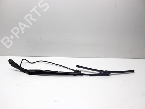 Used Front windshield wiper arm ALFA ROMEO STELVIO (949_) 2.0 Q4 (200 hp) 30129882