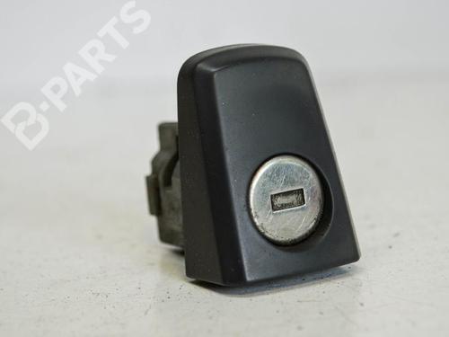 Used Front left exterior door handle OPEL ZAFIRA / ZAFIRA FAMILY B (A05) 1.6 (M75) (115 hp) 7915872