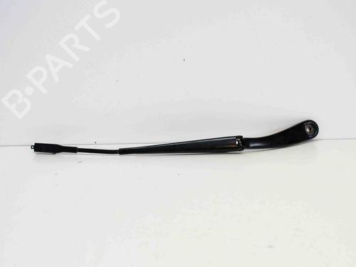 Used Front windshield wiper arm MERCEDES-BENZ CLA Coupe (C117) CLA 220 CDI / d (117.303) (170 hp) 14690266