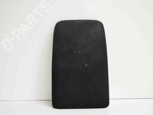 Used Armrest / Center console VW GOLF VI Variant (AJ5) 1.6 TDI (105 hp) 8347660
