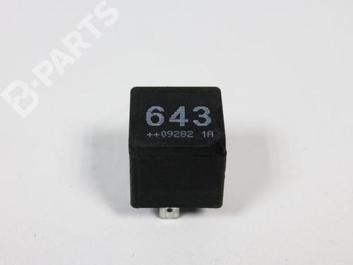 Used Control unit AUDI A3 (8P1) 1.6 E-Power (102 hp) 7742106