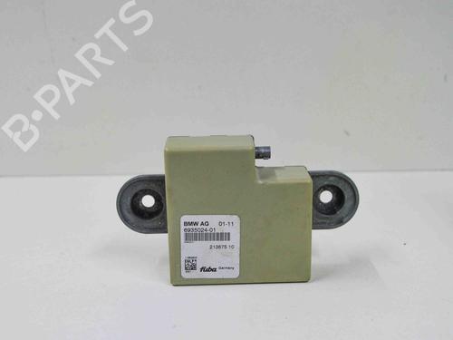 Used Electronic module BMW 5 (F10) 530 i (258 hp) 12099486
