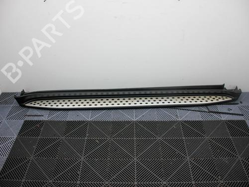 Używane Próg prawy MERCEDES-BENZ GL-CLASS (X164) GL 500 4-matic (164.886) (388 hp) 30544357