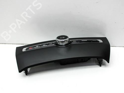 Switch VOLVO V60 II Cross Country (227) T5 AWD | BP28822795I30 