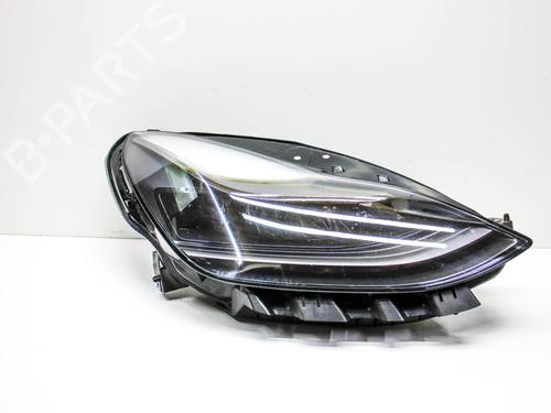 Used Right headlight TESLA MODEL 3 (5YJ3) EV AWD (351 hp) 29127927