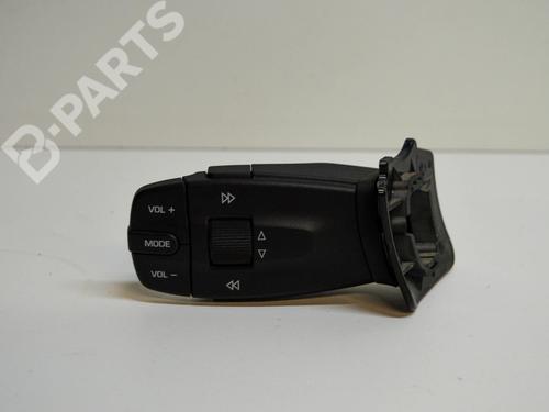 Used Switch SEAT IBIZA IV (6J5, 6P1) 1.4 TDI (80 hp) 8348163