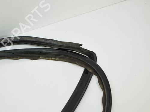 Rubber door seal AUDI Q5 (8RB) 3.2 FSI quattro | BP14678413C142 