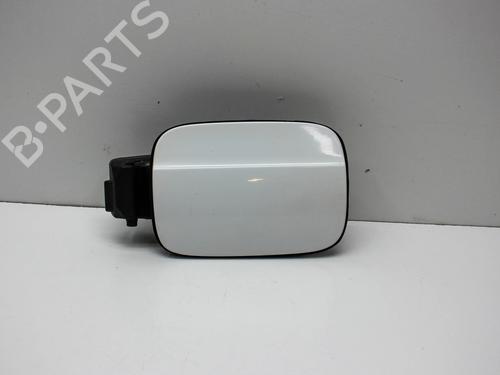 Używane Klapa wlewu paliwa AUDI A4 B8 (8K2) 2.0 TDI (143 hp) 26513868