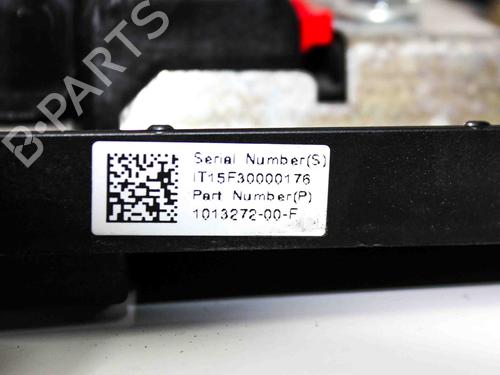 Fuse box TESLA MODEL S (5YJS) 70D AWD | BP26512891E1