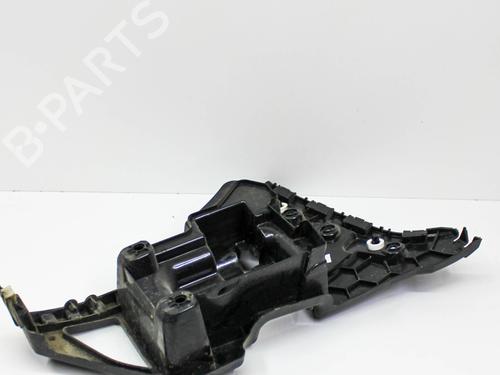 Rear bumper bracket BMW X2 (F39) sDrive 20 i | BP28820715C159 