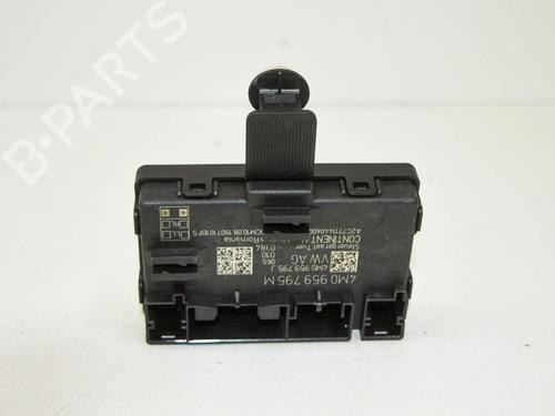 Rear left lock AUDI A4 B9 (8W2, 8WC) 2.0 TFSI (190 hp) 15626233