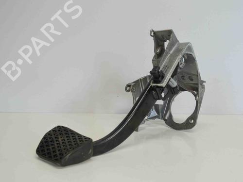 Used Break pedal BMW 3 (E90) 320 d (184 hp) 8853620