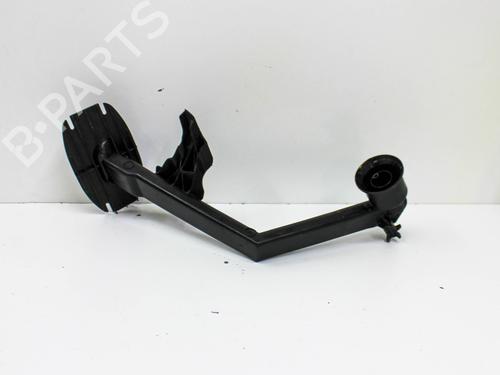 Used Windscreen washer tank MERCEDES-BENZ C-CLASS T-Model (S205) C 350 e (205.247) (211 hp) 18200764