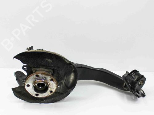 Used Right rear steering knuckle BMW X2 (F39) sDrive 20 i (192 hp) 28820821