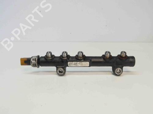 Used Injection rail FORD KUGA II (DM2) 1.5 TDCi (120 hp) 6482992