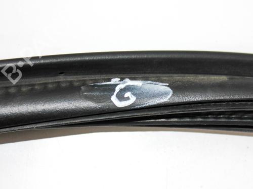Rubber door seal TESLA MODEL S (5YJS) 70D AWD | BP26512854C142
