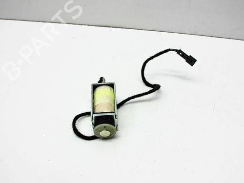 Used Electronic module TESLA MODEL Y (5YJY) EV Performance All-wheel Drive (534 hp) 28823041