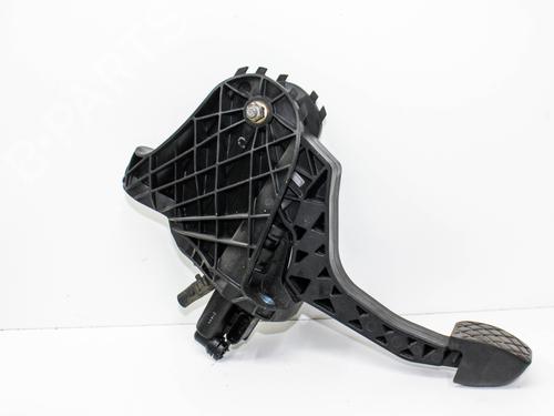 Used Clutch pedal AUDI A3 (8P1) 2.0 TDI 16V (140 hp) 21087807