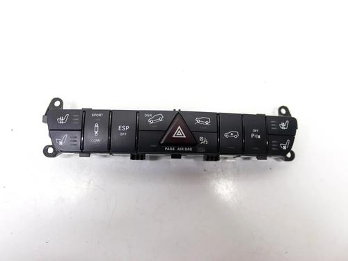 Used Warning switch MERCEDES-BENZ GL-CLASS (X164) GL 500 4-matic (164.886) (388 hp) 31857912