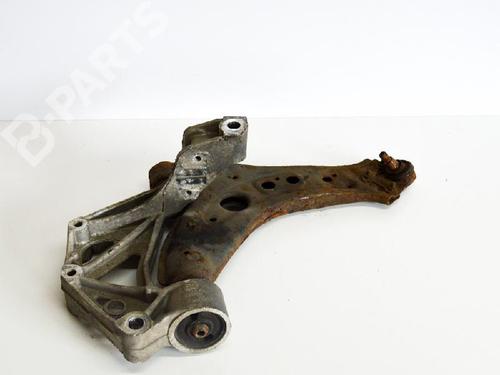 Used Right front suspension arm SKODA ROOMSTER (5J7) 1.2 (70 hp) 6491734