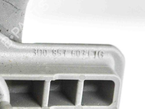 Håndtag i tag VW PHAETON (3D1, 3D2, 3D3, 3D4, 3D6, 3D7, 3D8, 3D9) 5.0 V10 TDI 4motion (313 hp) 14684186