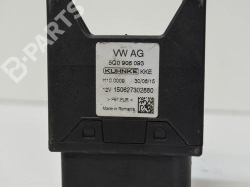 Used Control unit Control unit AUDI A3 Limousine (8VS, 8VM) 2.0 TFSI quattro (190 hp) 8257813 8257813