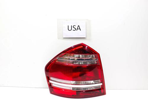 Used Left taillight MERCEDES-BENZ GL-CLASS (X164) GL 500 4-matic (164.886) (388 hp) 31857917
