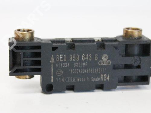 Elektronisk sensor AUDI A4 B7 (8EC) 1.8 T | BP8852433M84 