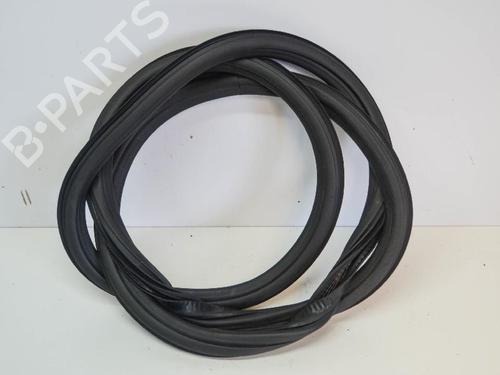Used Rubber door seal AUDI A3 Limousine (8VS, 8VM) 1.5 TFSI (150 hp) 14670730
