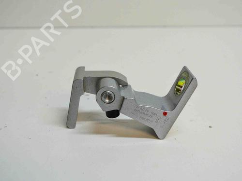 Used Hinge/Door check strap SKODA OCTAVIA III (5E3, NL3, NR3) 1.0 TSI (115 hp) 14675647
