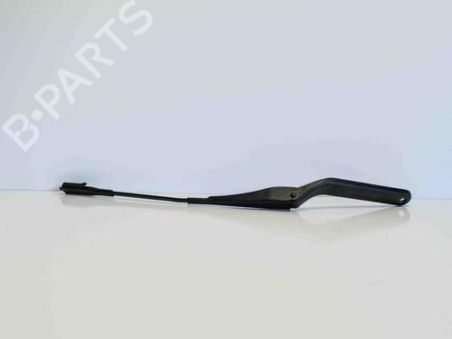 Used Front windshield wiper arm BMW 1 (E87) 120 d (163 hp) 14686830