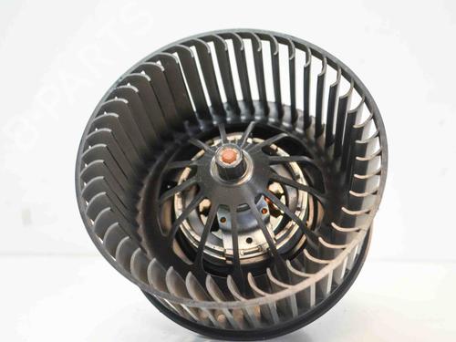 Used Heater blower motor FORD KUGA II (DM2) 2.0 TDCi 4x4 (163 hp) 8848611