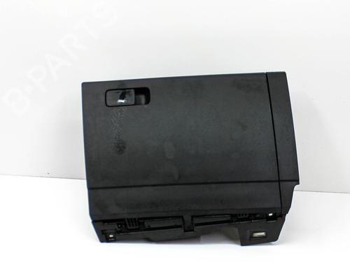 Boîte à gants VW JETTA VII Saloon (BU3, BU4) 1.4 TSI (150 hp) 28822250