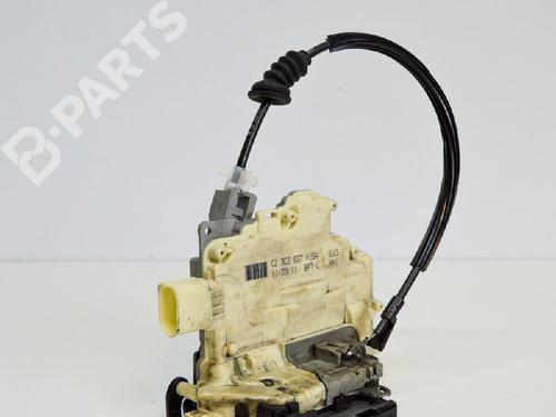 Used Front left lock VW PASSAT B7 Variant (365) 2.0 TDI (140 hp) 6496608