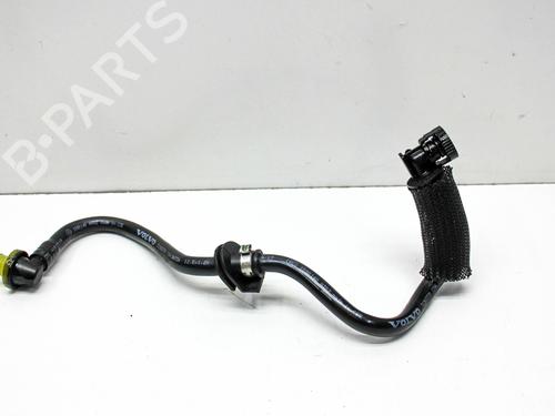Rohr für VOLVO V60 II Cross Country (227) T5 AWD (250 hp) 28822771