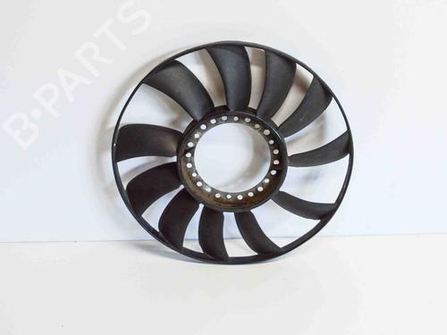Køleventilator elektrisk AUDI A4 B8 Avant (8K5) 2.0 TDI (143 hp) 6487107