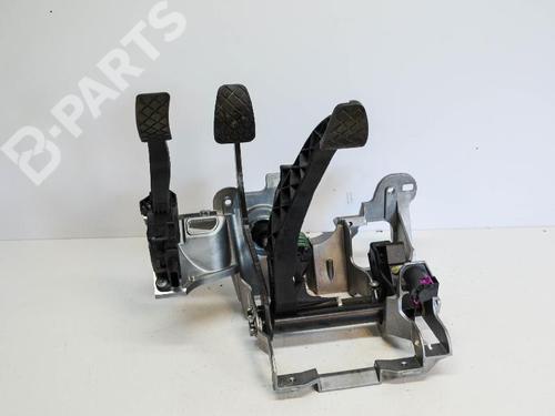 Used Break pedal AUDI A4 B8 (8K2) 3.0 TDI quattro (240 hp) 6501650