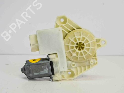 Used Right rear window motor VW GOLF VII (5G1, BQ1, BE1, BE2) 1.6 TDI (105 hp) 6498618