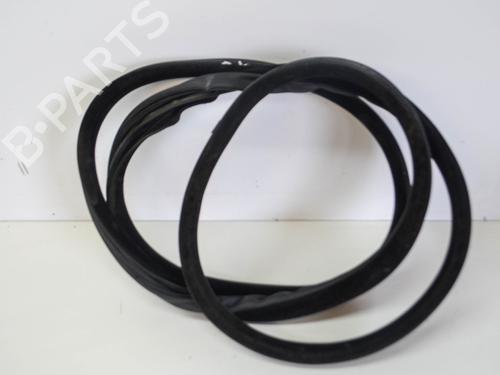 Used Rubber door seal JAGUAR XF I (X250) 3.0 D (241 hp) 14673653