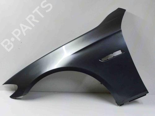 Used Left front fenders BMW 5 (F10) 530 i (258 hp) 18041297