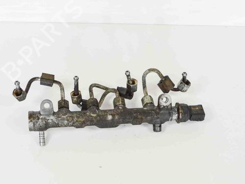 Used Injection rail VW GOLF VII (5G1, BQ1, BE1, BE2) 1.6 TDI (105 hp) 6488911