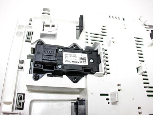 Interior roof light AUDI Q3 (8UB, 8UG) 2.0 TFSI quattro | BP28823279I8 