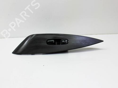 Used Right front window switch NISSAN LEAF (ZE0) Electric (109 hp) 21492758