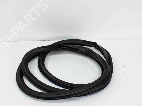 Used Rubber door seal AUDI Q3 (8UB, 8UG) 2.0 TFSI (180 hp) 20145619