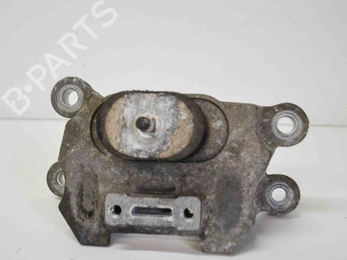 Used Gearbox mount AUDI A5 Sportback (8TA) 2.0 TDI (143 hp) 8849947